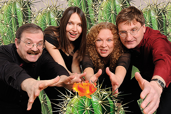 Den Abschluss macht die bekannte Dresdner Kabarettbühne „Kaktusblüte“.