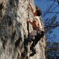 In unmittelbarer Umgebung von Plech befinden sich einige vor allem bei Genusskletterern sehr beliebte Felsen. Die Plecher Wand bietet neben zahlreichen leichten Routen auch kinderfreundliches Terrain am Wandfuß. An der schönen Aussicht können aufgrund der südseitigen Exposition auch bei kühleren Temperaturen herrliche Wandklettereien im siebten und achten Schwierigkeitsgrad gemeistert werden. Beide Klettergebiete befinden sich fernab vom Lärm des Straßenverkehrs.