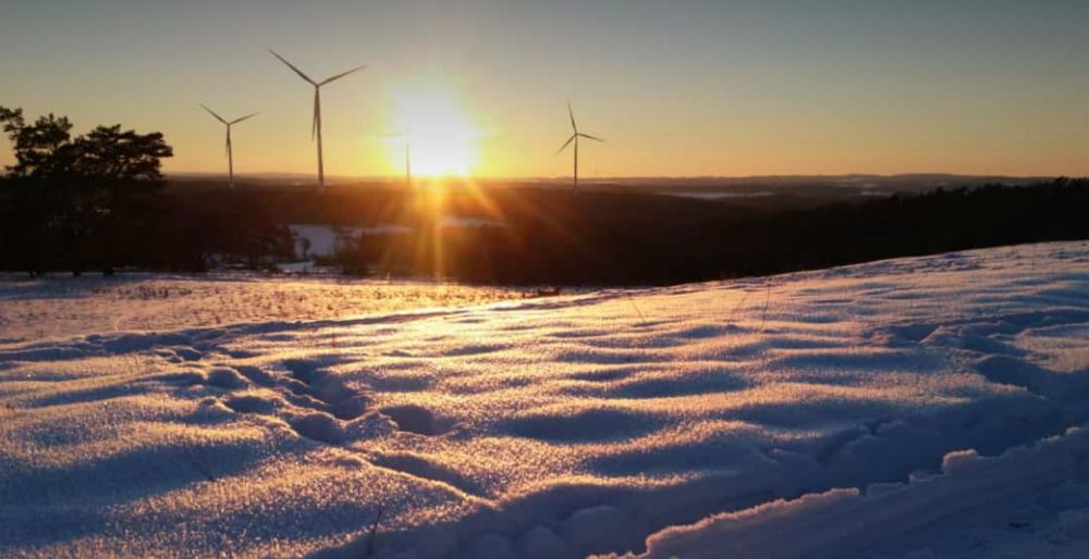 Sonnenaufgang über den Loipen von Zultenberg (Bild: Stephan Amschler)