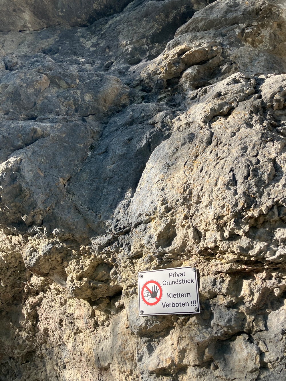 Klettern verboten an den Mosenberger Wänden?