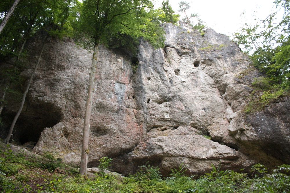 Die Trautner Gedenkwand bei Pottenstein