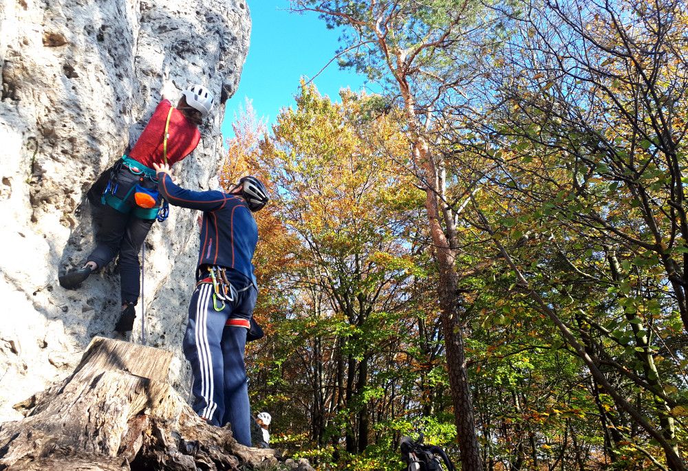 Tanja Anderlik in der ´Kiefernverschneidung´ (6-) an der Weißen Wand im Schwarzen Brand