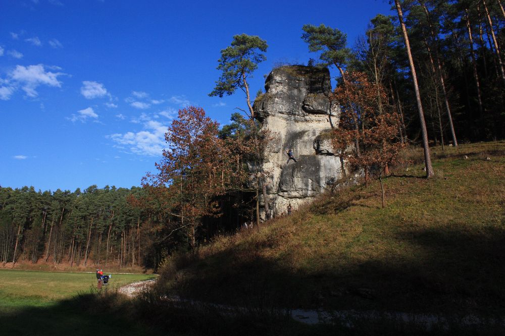 Der Säukirchner Turm bei Krögelstein