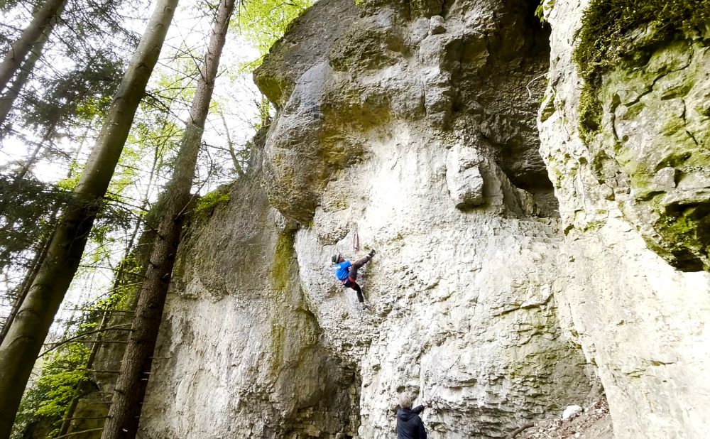Heiko Queitsch in ´Make it easy´ (10-) in der Talseite der Kathedrale (Bild: Archiv Heiko Queitsch | Frischluft-Kletterschule.de)