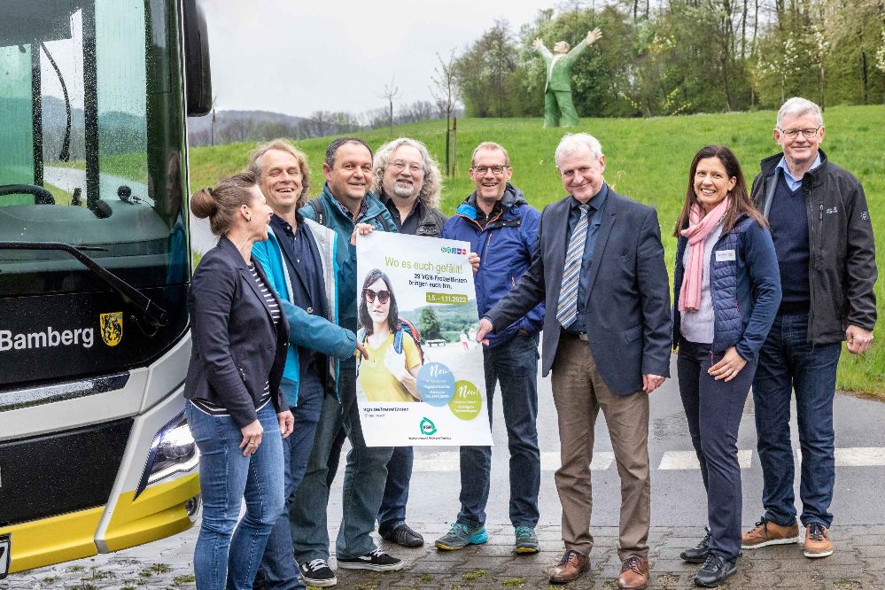 Die Macher des ´Fränkischen-Toskana-Express vor dem