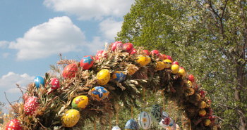 Osterbrunnen auf der Hochfläche bei Gräfenberg