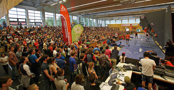 Der Bouldercup in Auerbach beim Kletterfestival 2012 (Bild: Heiko Fricke)