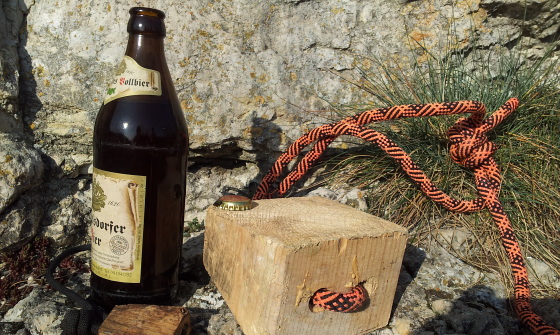 Ein selbst gefertigter Holzkeil für breite Risse - made by Alexander Neubauer