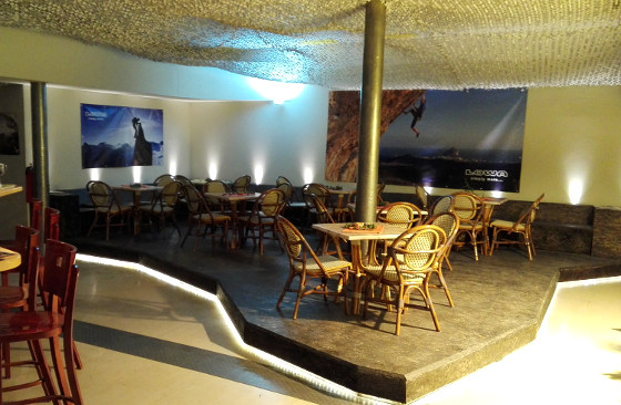 Das neu gestaltete Bistro der Kletterhalle