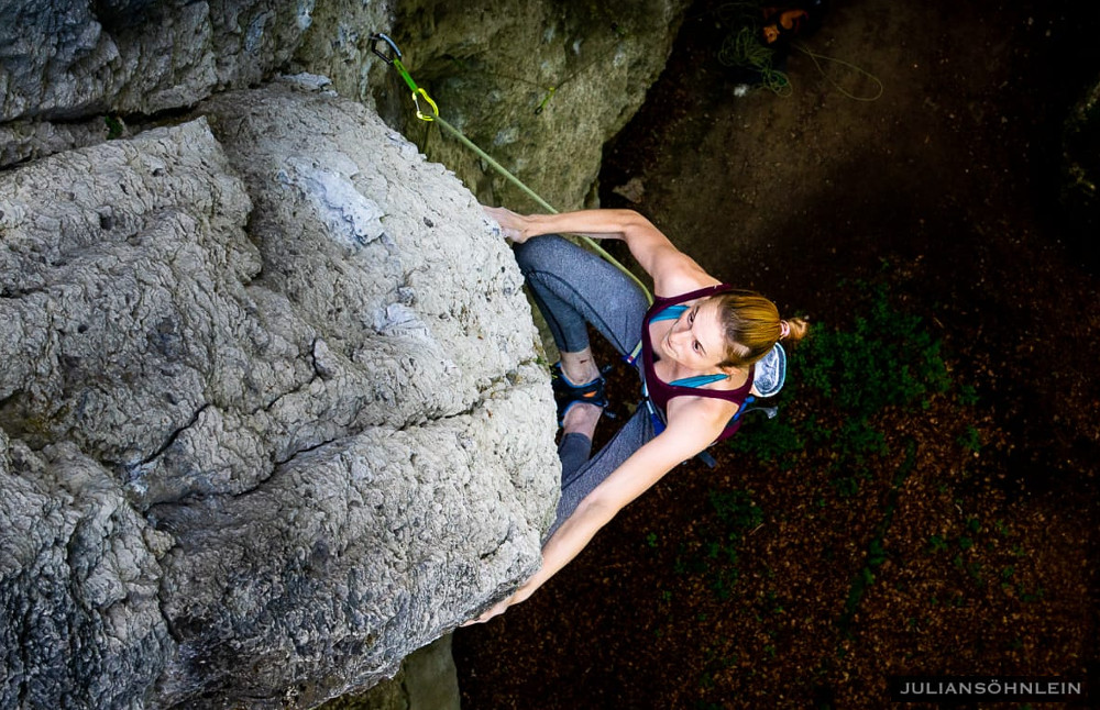 Chiara Hanke in ´Cringer´ (10+) am Hängenden Stein (Bild: Julian Söhnlein)