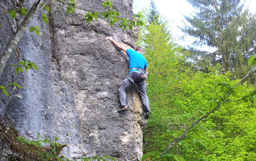 Walter von Stetten in ´Hackedicht´ (7+/8-) an der Hacke Gedenkwand (Bild: Matthias Stöcker)