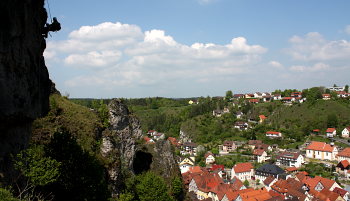 Die Rettungsübung über den Dächern von Pottenstein